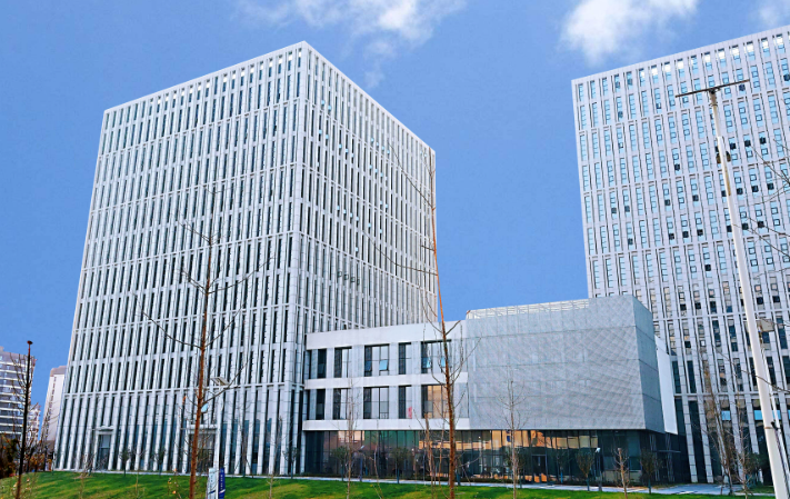 深圳深洛工业有限公司精密零部件加工公差控制技术要点解析